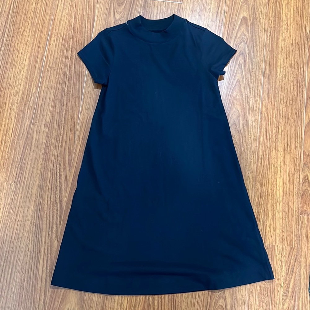 Black cotton Everlane mini dress